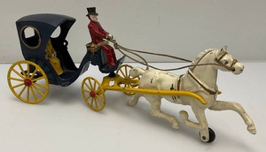 Antique Kenton Cast Iron Horse Drawn Hansom Cab Toy Carriage With Driver And Woman Passenger 16