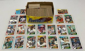 Vintage Unsorted Collectible 1980s Football Cards