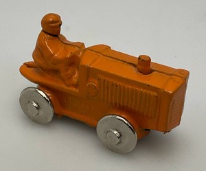 Vintage 1920s-30s Kilgore Cast Iron Tractor 3