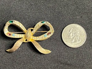 Vintage Brooch - Weiss Gold-Tone Rhinestone Bow