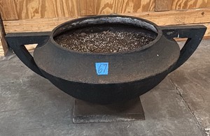 Cast iron planter