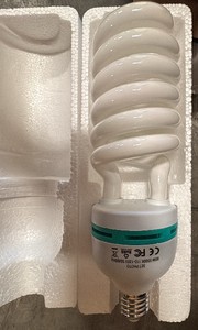 Tripod and lightbulbs