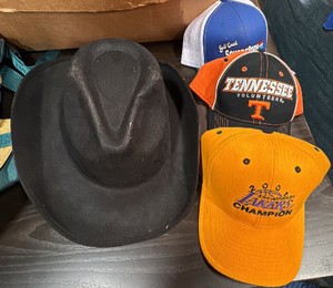 Cowboy hat and 3 baseball caps