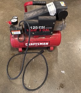 Craftsman 125 PSI maximum 1.5 HP 3 Gal