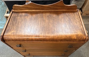 Waterfall dresser