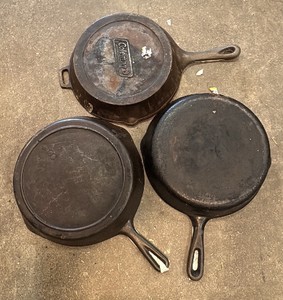3 cast iron skillets