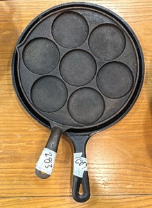 Cast iron Plett pan and LODGE cast-iron griddle