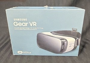 New Samsung Gear VR Headset, Powered by Oculus, for Galaxy Note5S6S6 EdgeS6 EdgeS7S7 Edge, Boxed