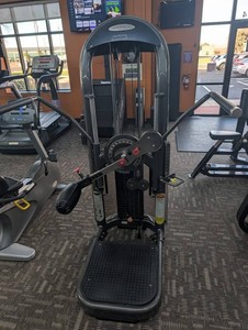 Matrix Rotary Hip Abduction & Adduction Machine