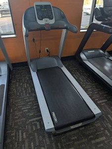 Precor 932i Commercial Treadmill
