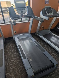 Precor Treadmill ( Does Not Work)