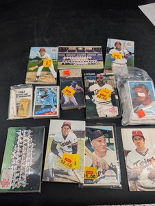 Vintage Minnesota Twins Signed Photos, Cards & Memorabilia Mixed Lot