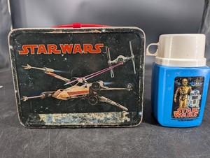 Vintage 1977 Star Wars Lunchbox & Thermos
