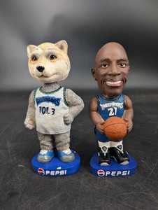 Minnesota Timberwolves Pepsi Basketball Figures (Lot of 2)