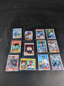 Vintage Signed Baseball Card Collection (Lot of 12)