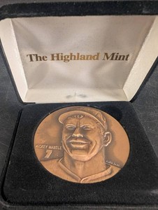 The Highland Mint Mickey Mantle Limited Edition Medallion 2601