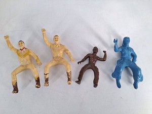 Western Frontier Action Figures (Lot of 4)