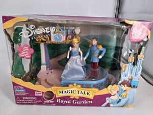 Disney Princess Magic Talk Royal Garden Playset