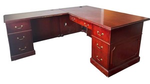 O - Vintage Executive L-Shaped Desk