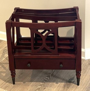 O - Vintage Wooden Literature Stand