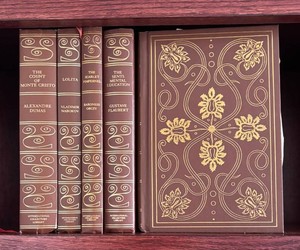O - Vintage International Collectors Library Classic Books