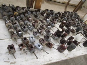 Ceramic Insulators, Lag Screw Type