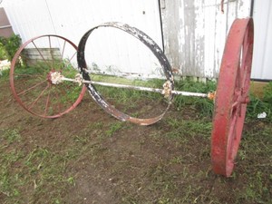 Axle for Wagon with Attached Rim