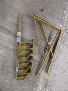 Outrigger Brackets for Scaffolding