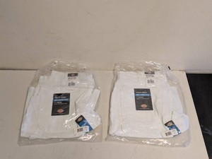 (2) NEW DICKIES UTILITY SHORT RELAXED FIT 11 INSEAM SIZE 34 WHITE