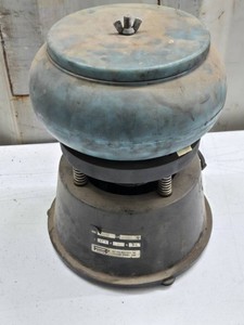 Raytech TV-10 Vibratory Tumbler
