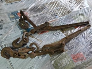 Lot of 2 Chain Binders