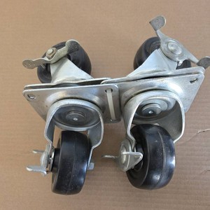4 - Heavy Duty Castors with locking mechanism