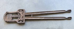 Vintage Leavitt Dehorning Clippers. Cast Iron 3FQUILLOTINE style. 3 long