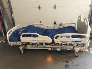 85476 - Hill-Rom P3200 VersaCare Patient Bed