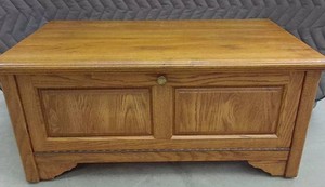 SOLID WOOD COFFEE TABLE