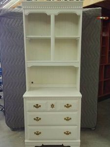 DRESSER  HUTCH COMBO