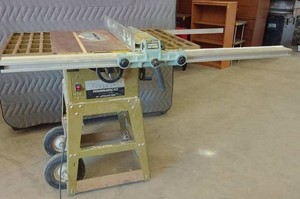 POWERMATIC 10 ARTISANS SAW  W UNIFENCE GUIDE