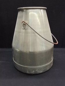 VINTAGE  METAL MILK CHURN  MILKING BUCKET
