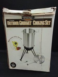 EASTMAN OUTDOORS 7- PIECE OUTDOOR GOURMET COOKING SET