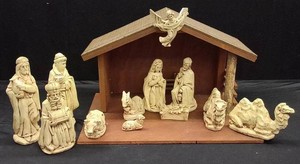 VINTAGE NATIVITY SCENE WITH STABLE