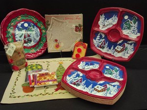 HUGE LOT OF NEW UNUSED, PLASTIC COOKIE TRAYS.