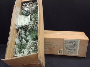 2 NIB FLOCKED GARLAND