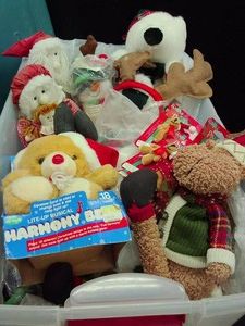 NEW VINTAGE CHRISTMAS PLUSHY BIN
