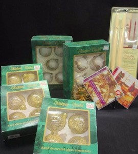 5 BOXES OF CHRISTMAS TREE BULBS, CDS, CANDLES AND DECORATIONS