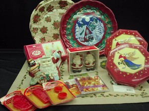 HUGE VINTAGE CHRISTMAS LOT