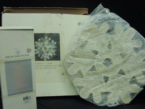 NEW 18 LED SNOWFLAKE AND NEW 4FT LIT CONE TREE