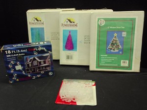 VINTAGE CHRISTMAS DECOR & LIGHTS