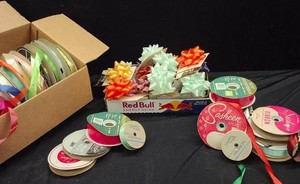 LARGE LOT OF RIBBONS AND BOWS