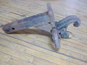 Pintle Hook and Tow Hitch Mount Combination