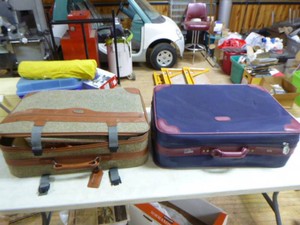 2 Luggage Sets